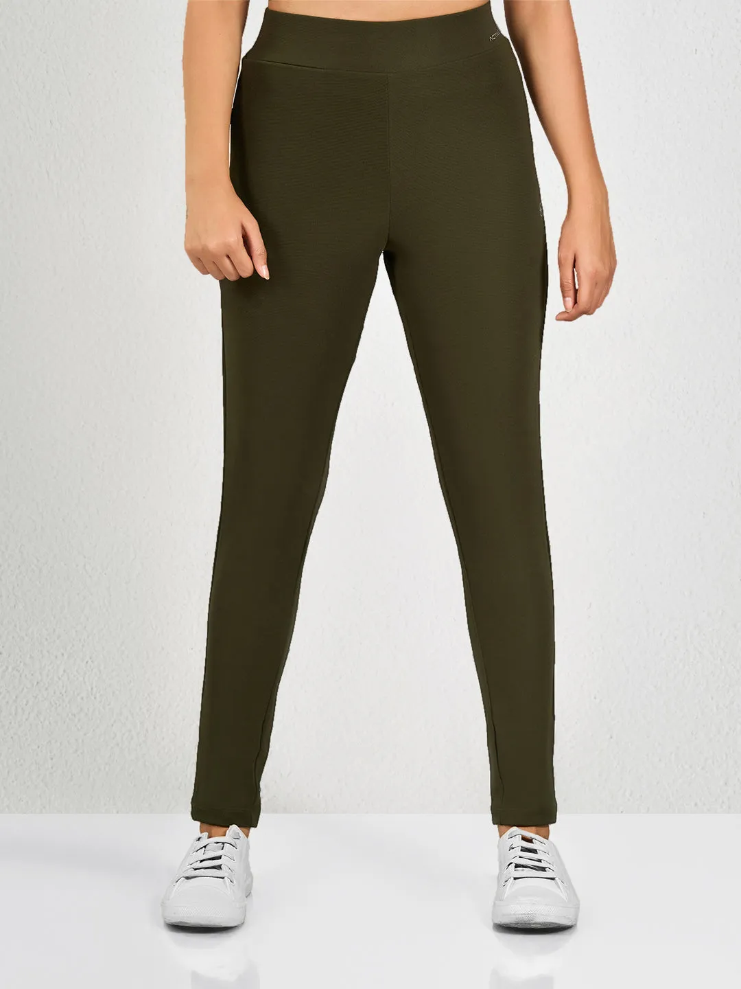 Dark Green Solid Yoga Pants